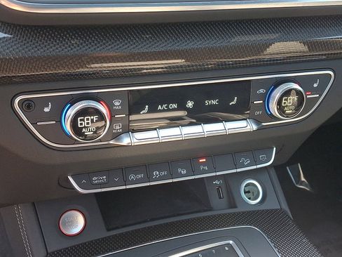 Used 2019 Audi SQ5 Prestige w/ Prestige Package AWD/4WD image 16