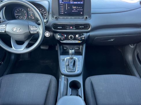Used 2022 Hyundai Kona SEL image 4