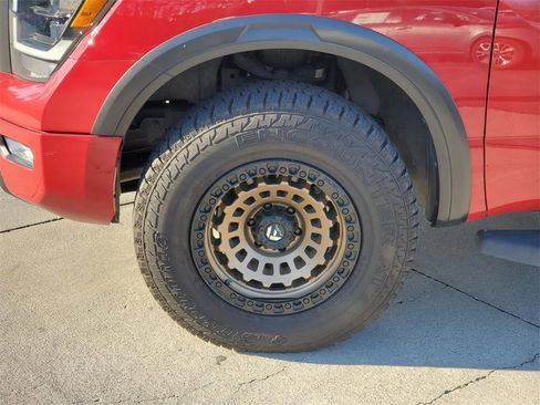 Used 2021 Nissan Titan PRO-4X w/ Off Road Protection Package image 11