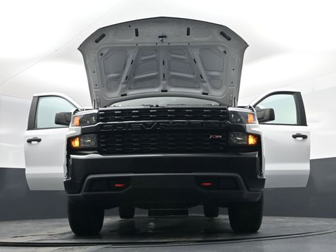 Used 2020 Chevrolet Silverado 1500 Custom Trail Boss w/ Custom Convenience Package image 23