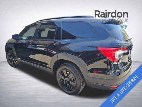 Used 2022 Honda Pilot TrailSport image 3