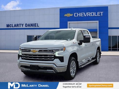 Certified 2024 Chevrolet Silverado 1500 LTZ AWD/4WD image 2