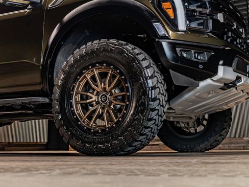 Used 2025 Ford F150 Raptor AWD/4WD image 10