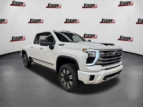 Used 2024 Chevrolet Silverado 2500 High Country w/ Technology Package image 3
