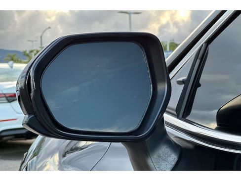 Used 2018 Toyota Camry LE image 13