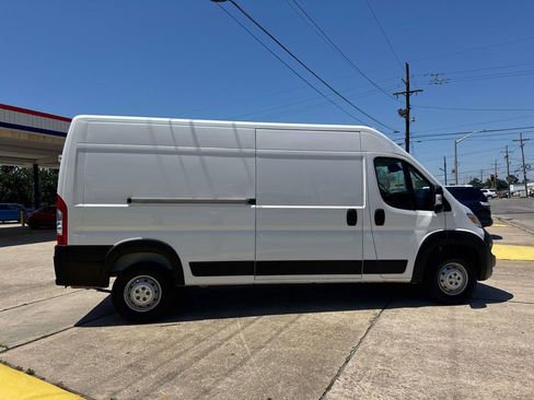 Used 2023 RAM ProMaster 2500 FWD image 9