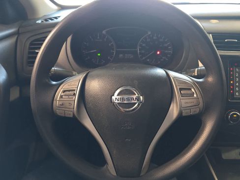 Used 2014 Nissan Altima 2.5 S FWD image 23