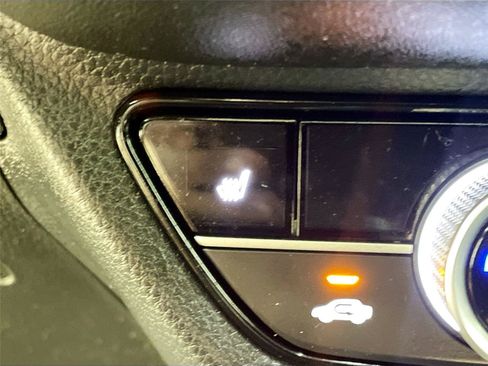 Used 2023 Honda HR-V EX-L image 16
