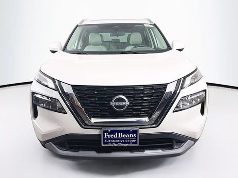 Certified 2023 Nissan Rogue SV w/ SV Premium B Package AWD/4WD image 2