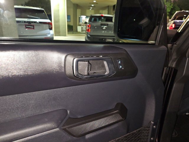 Used 2025 Ford Bronco Outer Banks AWD/4WD image 22