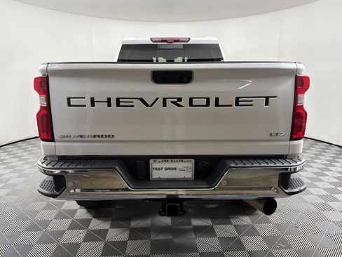 Used 2024 Chevrolet Silverado 2500 LTZ w/ LTZ Convenience Package AWD/4WD image 5