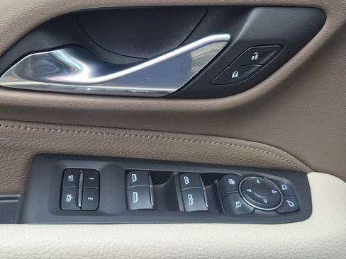 Used 2024 GMC Yukon Denali w/ Advanced Technology Package AWD/4WD image 11