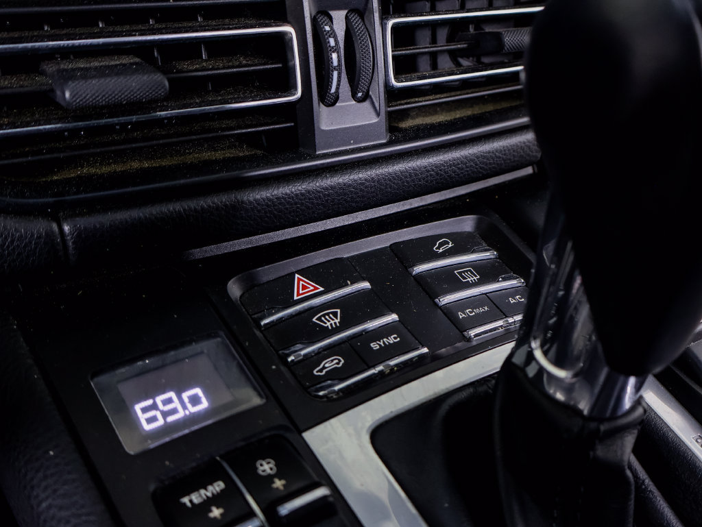 Certified 2021 Porsche Macan S AWD/4WD image 15