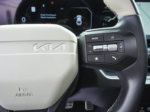 Used 2025 Kia K4 GT-Line Turbo FWD image 19