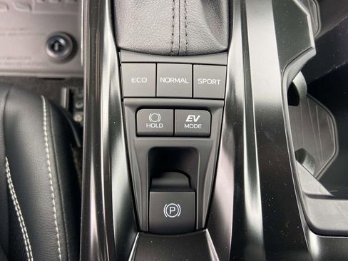 New 2026 Toyota Camry SE FWD image 22