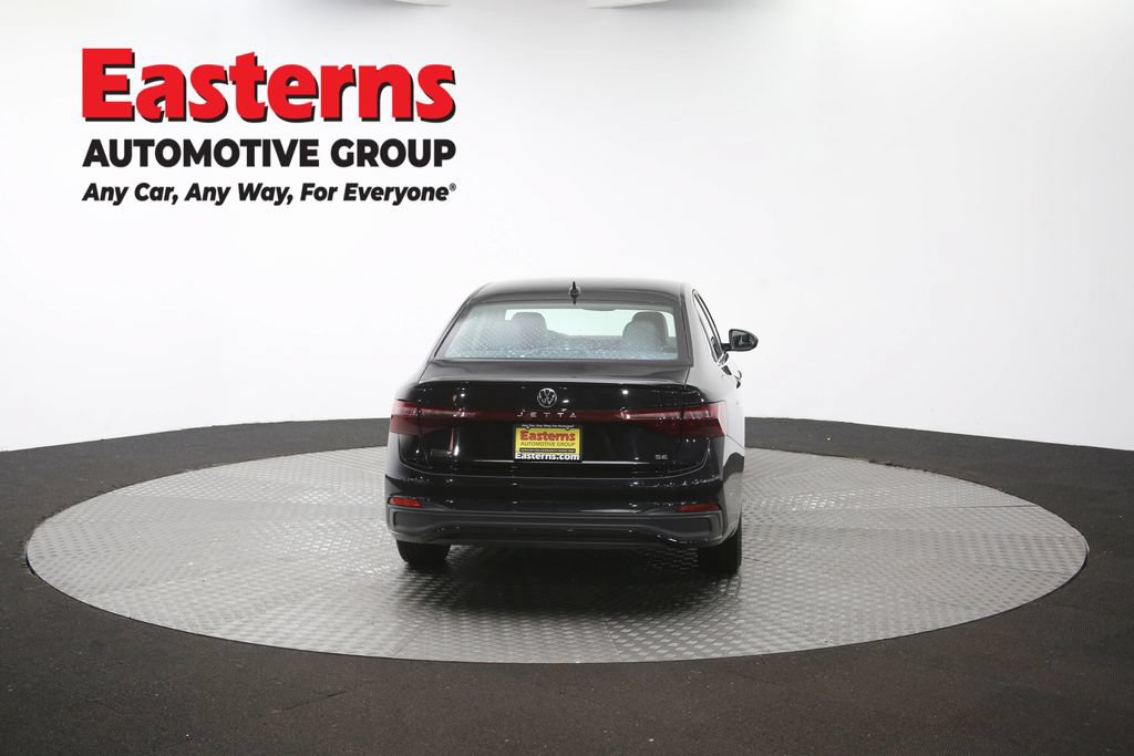 Used 2025 Volkswagen Jetta SE FWD image 38