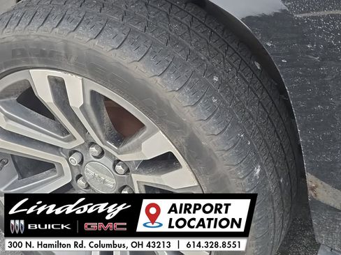 Used 2018 GMC Yukon Denali w/ Denali Ultimate Package image 16
