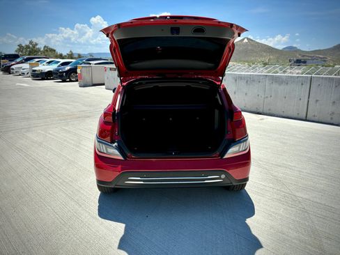 Used 2022 Hyundai Kona Limited FWD image 30