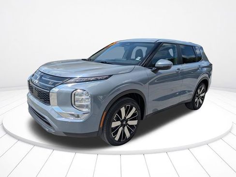 New 2026 Mitsubishi Outlander SE FWD image 8
