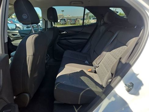 Used 2024 Chevrolet Equinox LT FWD image 24