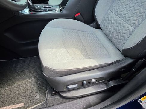 Used 2023 Chevrolet Equinox LS w/ LS Convenience Package FWD image 13