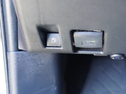 Used 2024 Toyota RAV4 LE AWD/4WD image 20