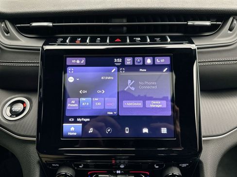 Used 2025 Jeep Grand Cherokee L Altitude AWD/4WD image 27
