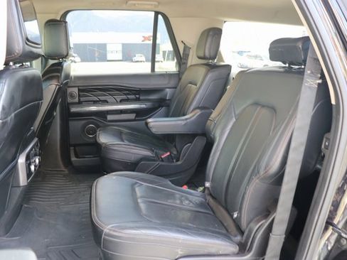 Used 2019 Ford Expedition Max Platinum image 11