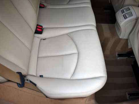 Used 2008 Mercedes-Benz E 350 4MATIC Wagon image 38