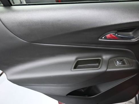Used 2023 Chevrolet Equinox LT FWD image 19