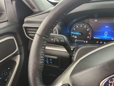 Used 2022 Ford Explorer XLT w/ Equipment Group 202A image 18