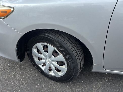 Used 2011 Toyota Corolla LE FWD image 5