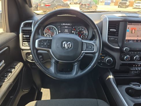 Used 2022 RAM 1500 Big Horn AWD/4WD image 13