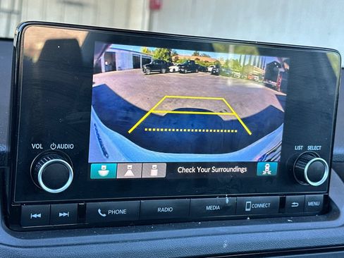 Used 2025 Honda Accord SE image 17