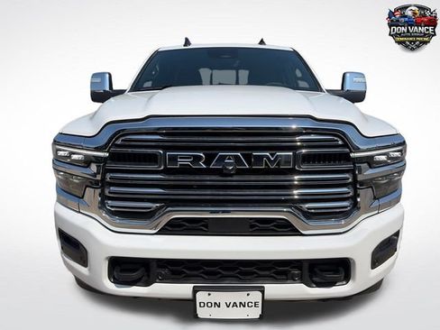 Used 2026 RAM 2500 Laramie AWD/4WD image 8