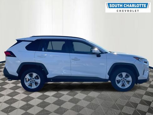 Used 2021 Toyota RAV4 XLE image 4