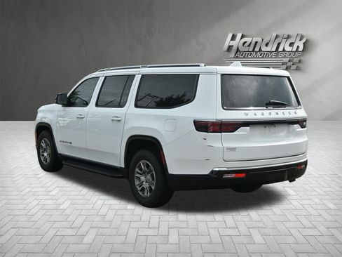 Used 2023 Jeep Wagoneer L 2WD w/ Convenience Group I image 7