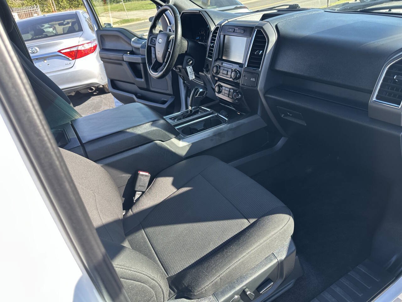 Used 2015 Ford F150 XLT w/ Equipment Group 302A Luxury RWD image 20