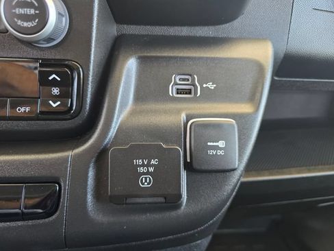Used 2025 RAM ProMaster 2500 w/ Quick Order Package 22G SLT FWD image 14