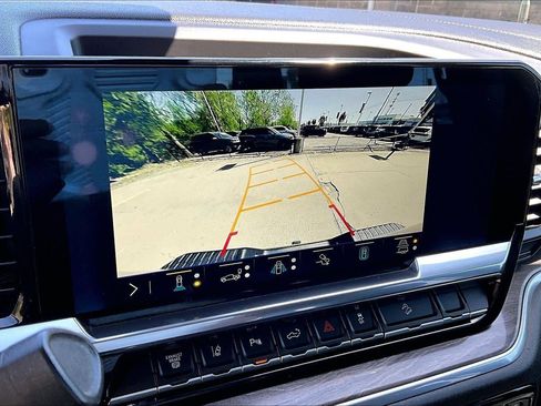 Used 2024 Chevrolet Silverado 2500 LTZ w/ LTZ Premium Package AWD/4WD image 17