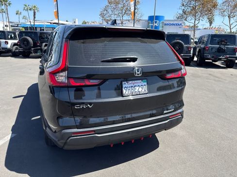 Used 2023 Honda CR-V LX image 18