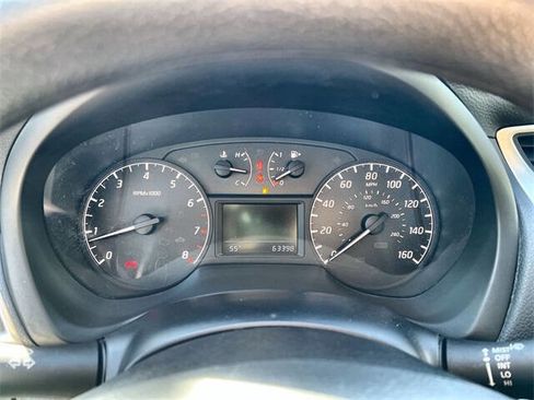 Used 2017 Nissan Sentra S image 12