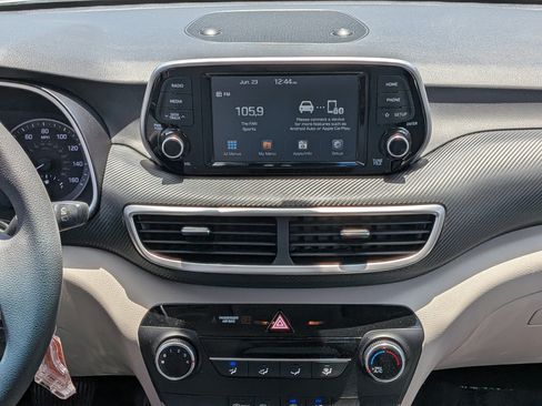 Used 2021 Hyundai Tucson SE FWD image 18