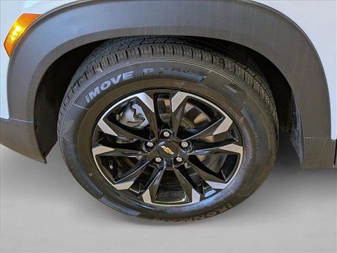 Used 2021 Chevrolet TrailBlazer LT w/ Sun and Liftgate Package FWD image 26