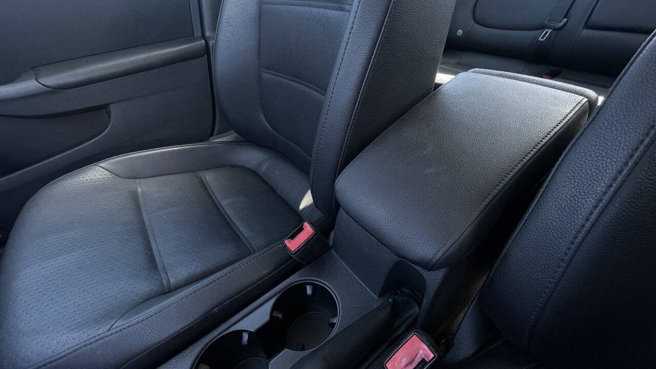 Used 2013 Volkswagen Jetta SE FWD image 17