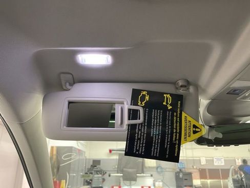 New 2026 Volkswagen Taos SE image 24