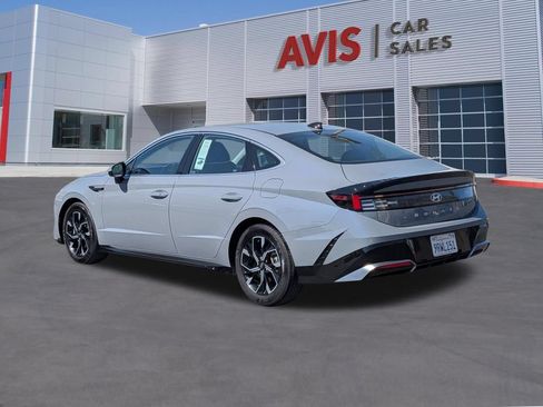 Used 2025 Hyundai Sonata SEL FWD image 9