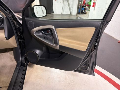 Used 2010 Toyota RAV4 4WD image 24