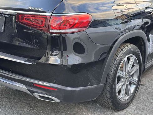 Used 2023 Mercedes-Benz GLS 450 4MATIC image 8