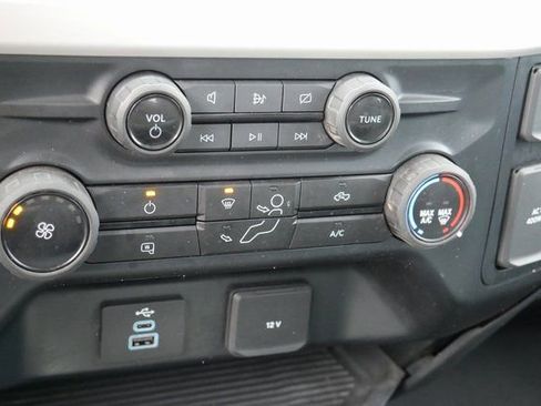 Used 2023 Ford F250 XL w/ F-250 >10K GVWR Package AWD/4WD image 21